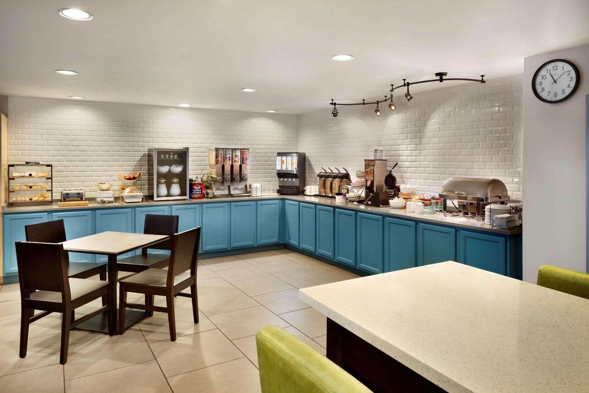 Country Inn & Suites By Radisson, Louisville East, Ky Eksteriør billede