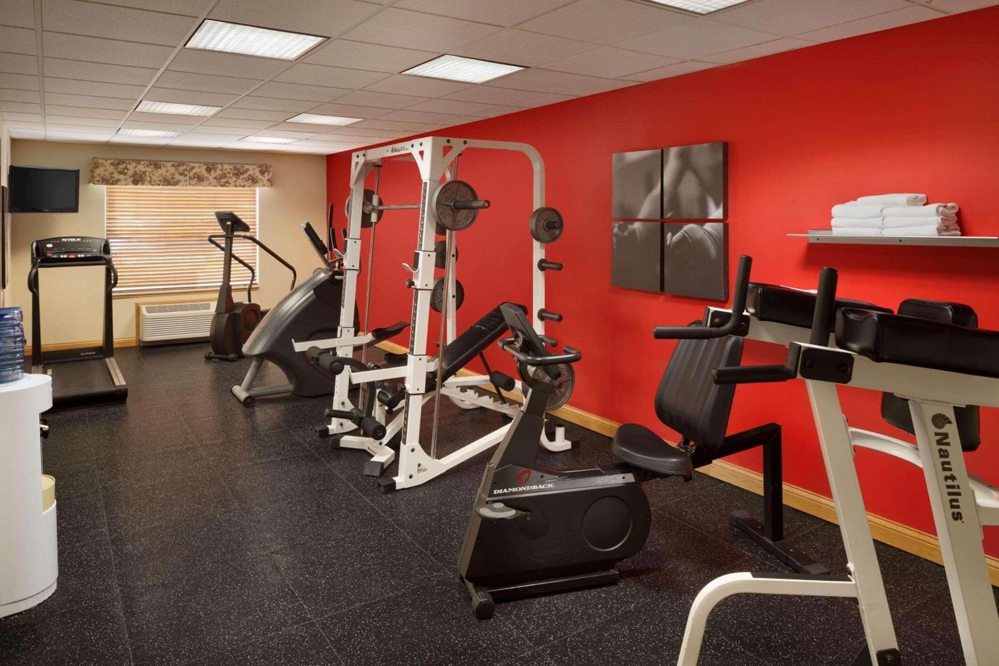 Country Inn & Suites By Radisson, Louisville East, Ky Eksteriør billede