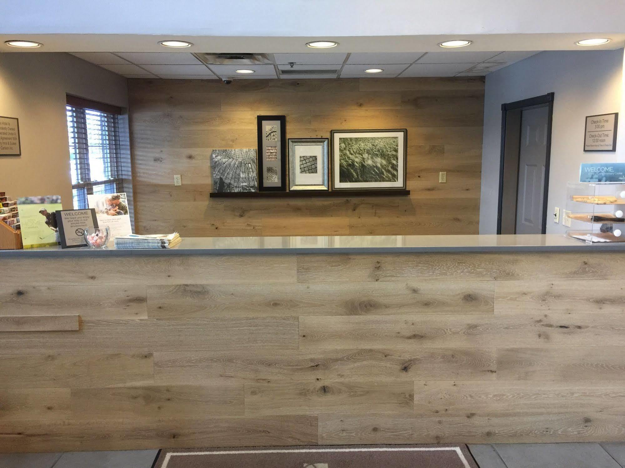 Country Inn & Suites By Radisson, Louisville East, Ky Eksteriør billede